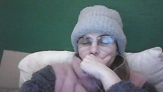 Snapshot of Musical__fantasy chatting on December 17, 2025, 11:32 pm Musical fantasy online show from December 17, 2025, 11:32 pm