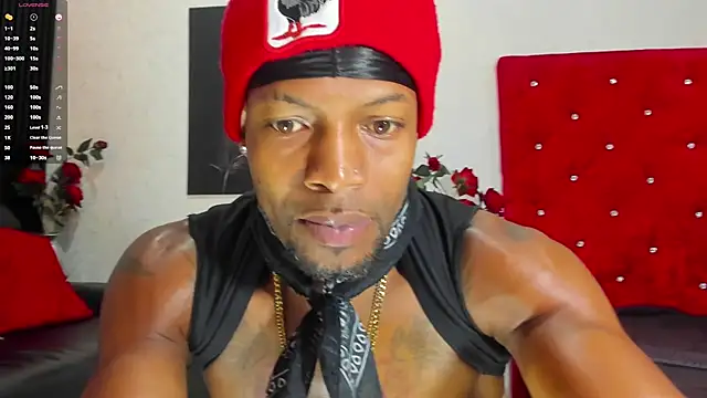 Snapshot of RicoBrown777_ chatting on September 12, 2025, 4:12 am RicoBrown777 online show from September 12, 2025, 4:12 am