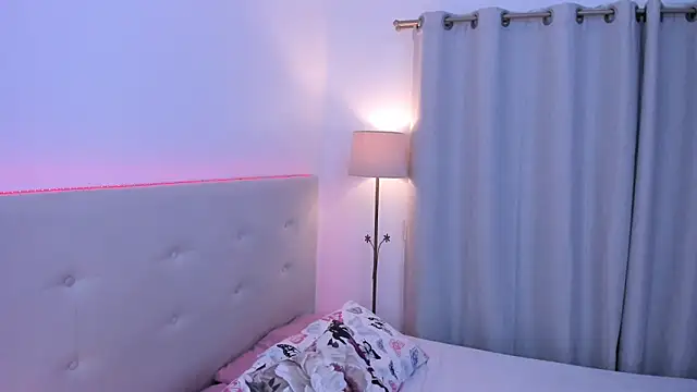 MissMaria online show from April 19, 2026, 2:45 am