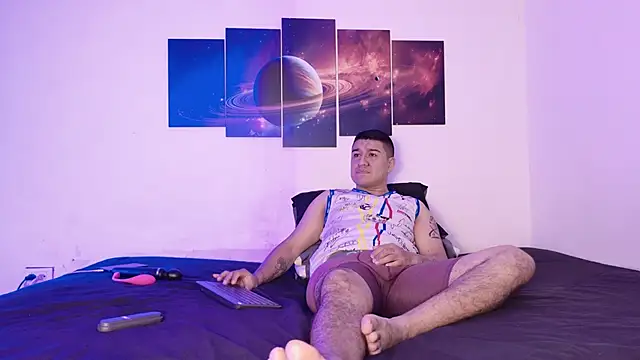 Snapshot of evanandsunny chatting on November 27, 2025, 10:32 pm evanandsunny online show from November 27, 2025, 10:32 pm