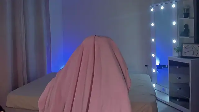 SavannahWildee online show from February 20, 2025, 9:44 am