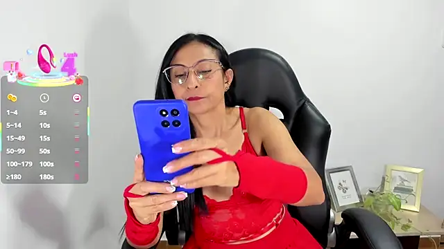 Snapshot of donna_cherry chatting on March 23, 2025, 1:09 am donna cherry online show from March 23, 2025, 1:09 am