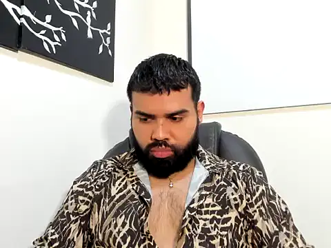 JEAN  TAUREAU online show from December 5, 2025, 4:55 am