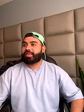 JEAN  TAUREAU online show from September 11, 2025, 9:15 pm