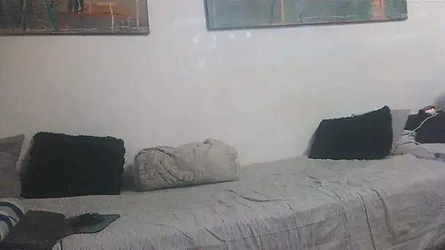 FJcouple online show from February 8, 2025, 6:44 pm