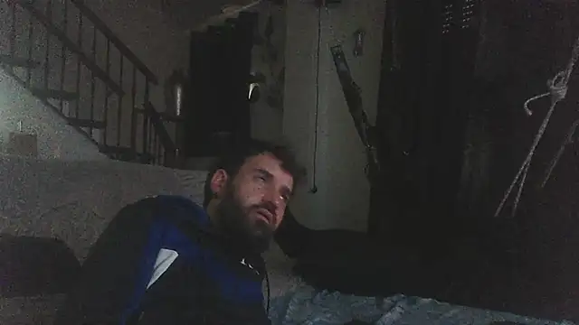 FJcouple online show from January 24, 2025, 4:06 pm