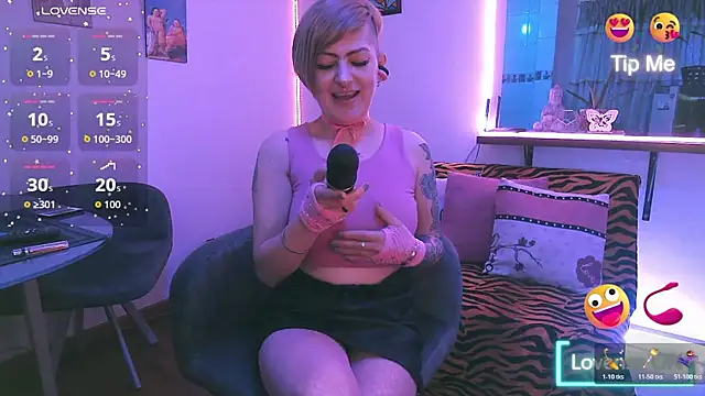 Maria fernandaxxx  online show from December 5, 2025, 8:06 pm