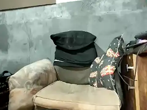 Snapshot of bumbumtatuado chatting on December 23, 2025, 2:22 am bumbumtatuado online show from December 23, 2025, 2:22 am