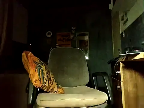 Snapshot of bumbumtatuado chatting on January 16, 2026, 7:29 pm bumbumtatuado online show from January 16, 2026, 7:29 pm