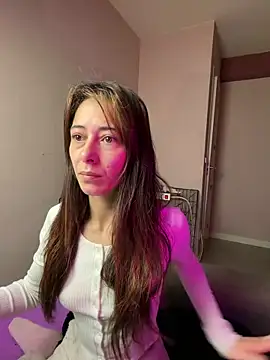 SOFIASWEETSECRETT online show from May 8, 2026, 3:54 am