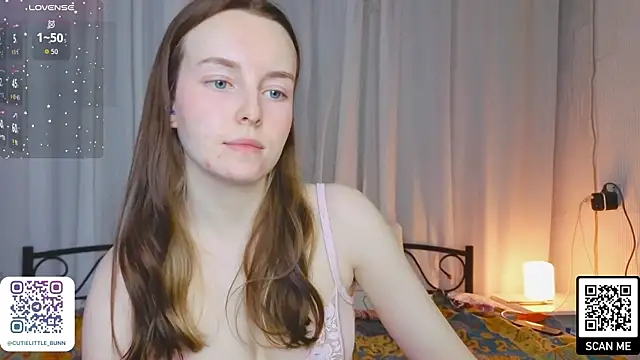 Snapshot of Wild__flowers chatting on July 18, 2026, 10:18 pm Wild flowers online show from July 18, 2026, 10:18 pm