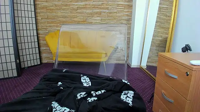 Snapshot of AishaRouhi chatting on November 28, 2025, 6:02 am AishaRouhi online show from November 28, 2025, 6:02 am