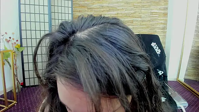 Snapshot of AishaRouhi chatting on November 11, 2025, 5:46 am AishaRouhi online show from November 11, 2025, 5:46 am