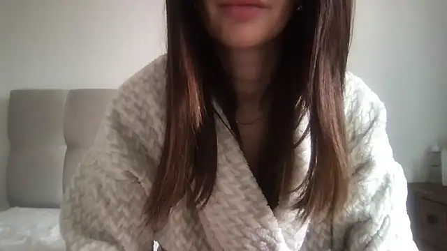 paolajonez online show from November 2, 2025, 1:49 pm