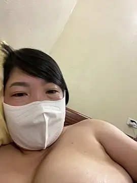 Snapshot of Hachi_Sweetbabie_ chatting on November 26, 2025, 10:37 am Hachi Sweetbabie online show from November 26, 2025, 10:37 am