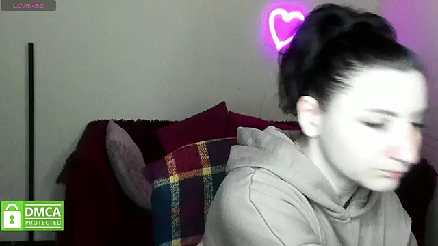 Snapshot of Muse_kitty_jenia chatting on November 12, 2025, 6:23 pm Muse kitty jenia online show from November 12, 2025, 6:23 pm