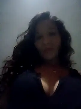 Snapshot of DulceSaraCOL chatting on February 10, 2026, 4:00 am DulceSaraCOL online show from February 10, 2026, 4:00 am