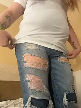 Lalalynn online show from April 4, 2026, 11:11 pm