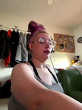 Lalalynn online show from December 4, 2025, 3:33 pm