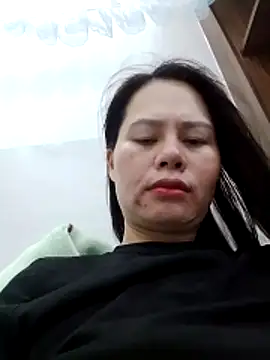 Snapshot of Baby-ladyass20 chatting on April 13, 2026, 2:04 am Baby-ladyass20 online show from April 13, 2026, 2:04 am