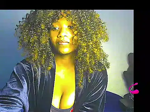 lilylovexx online show from March 23, 2026, 6:52 pm