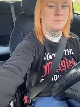 poussichienne online show from March 27, 2026, 11:22 am