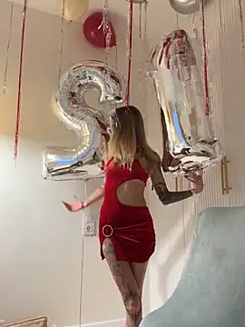 Snapshot of enjoy_my_beauty chatting on October 26, 2025, 5:19 am enjoy my beauty online show from October 26, 2025, 5:19 am