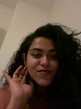 Curvydesifromgermany online show from December 30, 2024, 3:56 pm