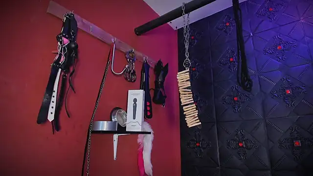 annavi  online show from April 2, 2026, 3:19 pm