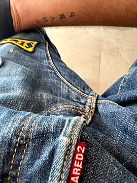 Lukas strong online show from December 2, 2025, 4:52 pm