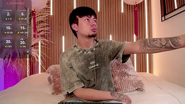 Snapshot of Steev_Novoa chatting on March 29, 2026, 7:48 pm Steev Novoa online show from March 29, 2026, 7:48 pm