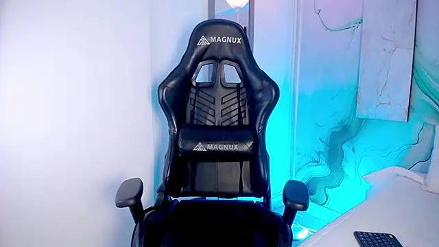 Snapshot of Steev_Novoa chatting on March 26, 2026, 4:22 am Steev Novoa online show from March 26, 2026, 4:22 am