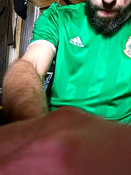 Snapshot of bigdickdaddy2184 chatting on November 5, 2025, 10:40 am bigdickdaddy2184 online show from November 5, 2025, 10:40 am