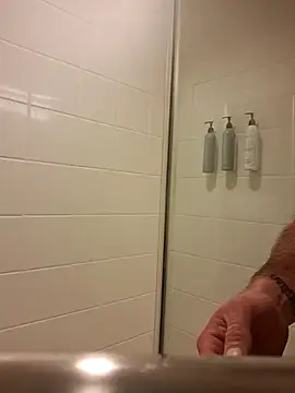 Snapshot of bigdickdaddy2184 chatting on February 26, 2025, 3:35 am bigdickdaddy2184 online show from February 26, 2025, 3:35 am