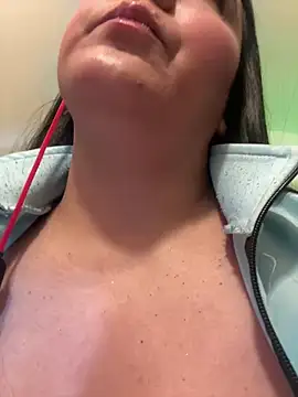 Snapshot of lenny_boobs chatting on March 4, 2025, 3:44 am lenny boobs online show from March 4, 2025, 3:44 am