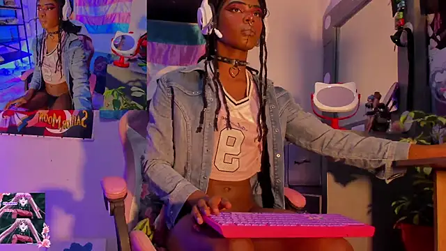 Snapshot of Effy_Marinn chatting on September 17, 2025, 10:28 am Effy Marinn online show from September 17, 2025, 10:28 am