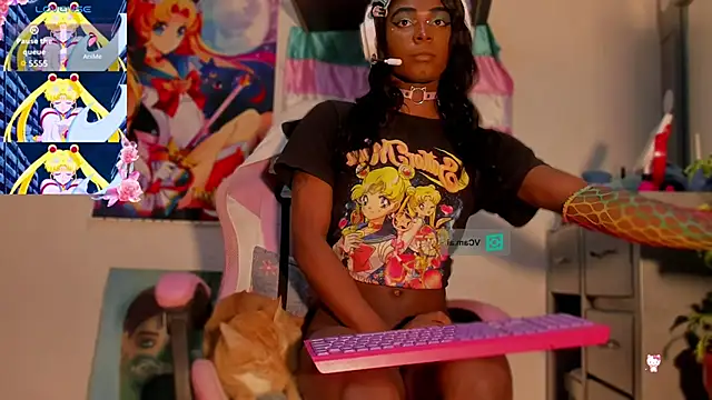 Snapshot of Effy_Marinn chatting on September 18, 2025, 7:44 am Effy Marinn online show from September 18, 2025, 7:44 am