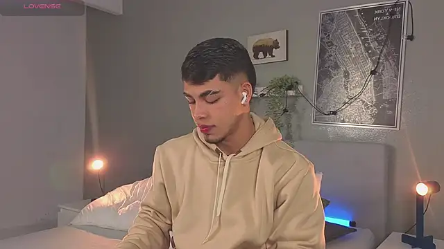 Ken-boy  online show from September 20, 2025, 11:48 am