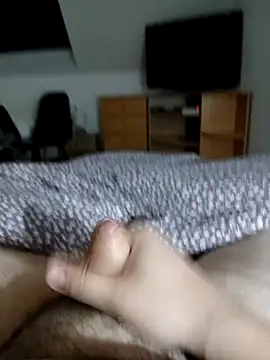 Snapshot of BennoSingle chatting on March 12, 2025, 7:47 pm BennoSingle online show from March 12, 2025, 7:47 pm