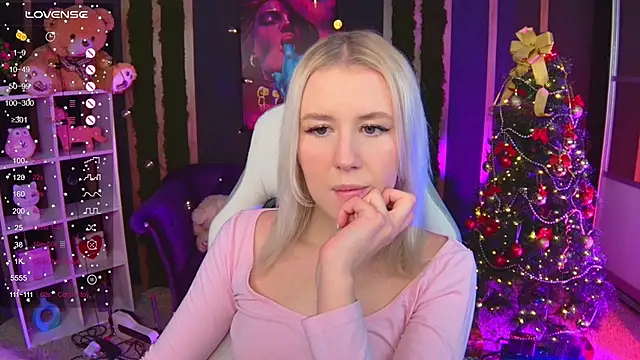 Snapshot of Selenatrend chatting on January 13, 2026, 12:31 pm Selenatrend online show from January 13, 2026, 12:31 pm