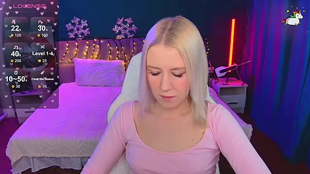 Snapshot of Selenatrend chatting on January 8, 2026, 6:41 am Selenatrend online show from January 8, 2026, 6:41 am