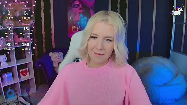 Snapshot of Selenatrend chatting on February 18, 2026, 12:34 pm Selenatrend online show from February 18, 2026, 12:34 pm