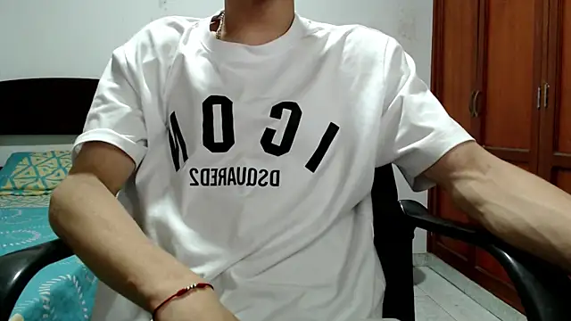 Snapshot of Dei_v_48 chatting on September 21, 2025, 8:25 pm Dei v 48 online show from September 21, 2025, 8:25 pm