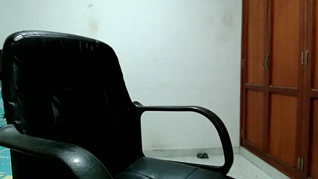 Snapshot of Dei_v_48 chatting on September 15, 2025, 8:31 pm Dei v 48 online show from September 15, 2025, 8:31 pm