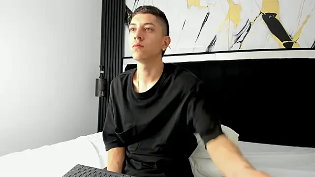 Snapshot of Dei_v_48 chatting on March 8, 2025, 5:59 am Dei v 48 online show from March 8, 2025, 5:59 am