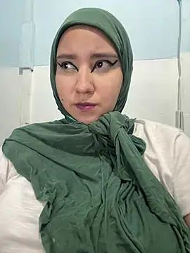 hannahayat online show from July 16, 2026, 7:11 pm