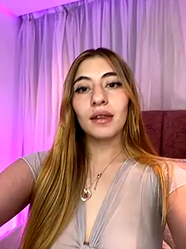 Snapshot of tiffany_becker chatting on November 15, 2025, 12:36 am tiffany becker online show from November 15, 2025, 12:36 am