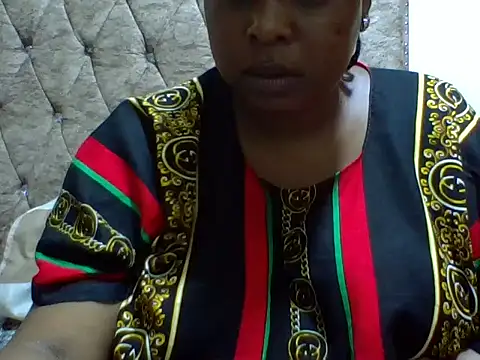 Snapshot of zoey10 chatting on December 3, 2025, 6:40 pm zoey10 online show from December 3, 2025, 6:40 pm