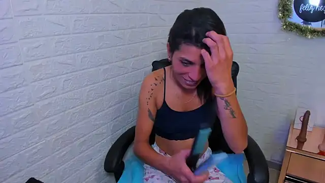 Snapshot of ImCrazzy chatting on November 28, 2025, 2:17 pm ImCrazzy online show from November 28, 2025, 2:17 pm