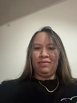 Emiily lee online show from December 15, 2025, 3:01 am